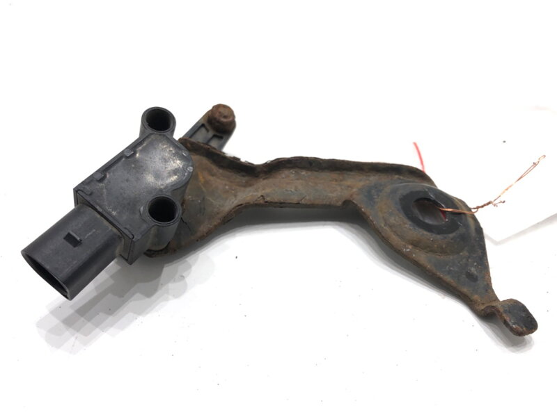 SNÍMAČ NÁKLONU XENÓN ZADNÝ ĽAVÝ AUDI A4 B8 AVANT (8K5) 2007 - 2015 1T0907503A SNÍMAČ NÁKLONU XENÓN ZADNÝ ĽAVÝ AUDI A4 B8 AVANT (8K5) 2007 - 2015 1T0907503A