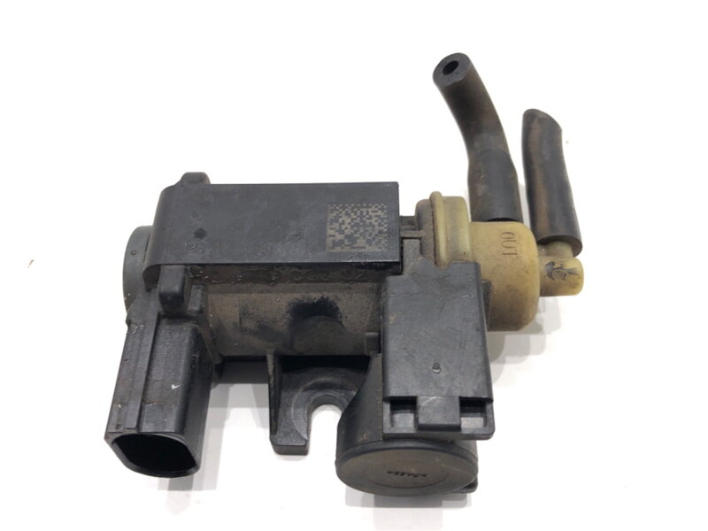 VENTIL PODTLAKU AUDI A4 B8 AVANT (8K5) 2007 - 2015 8K0906627