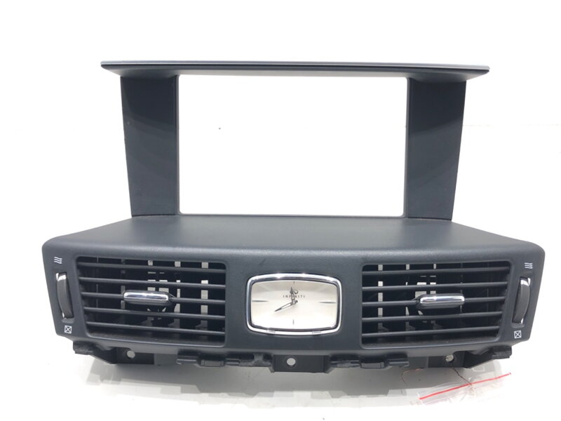 MRIEŽKA VENTILÁCIE STREDOVÁ INFINITI Q70 (Y51) 2013 - 2022