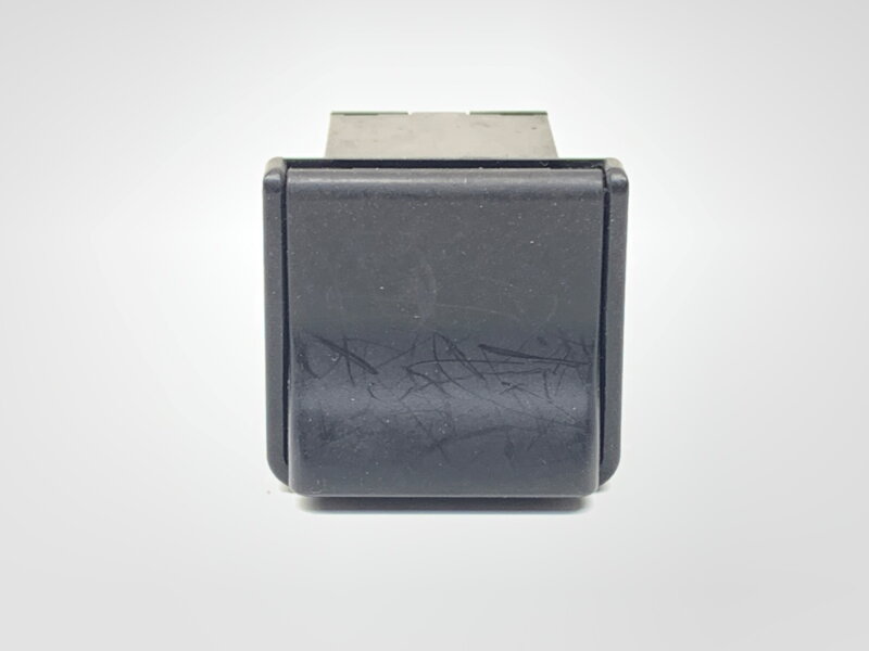 ZÁSUVKA / ULOŽENIE USB INFINITI Q70 (Y51) 2013 - 2022 284H31FA0B ZÁSUVKA / ULOŽENIE USB INFINITI Q70 (Y51) 2013 - 2022 284H31FA0B