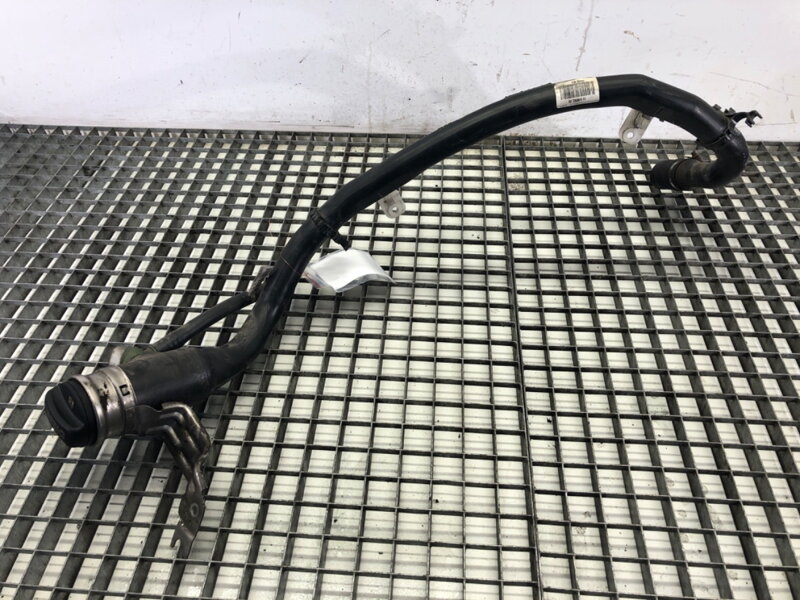 POTRUBIE NALIEVACIEHO HRDLA PALIVA BMW 5 (G30, F90) 2016 - 2022 7353911 POTRUBIE NALIEVACIEHO HRDLA PALIVA BMW 5 (G30, F90) 2016 - 2022 7353911