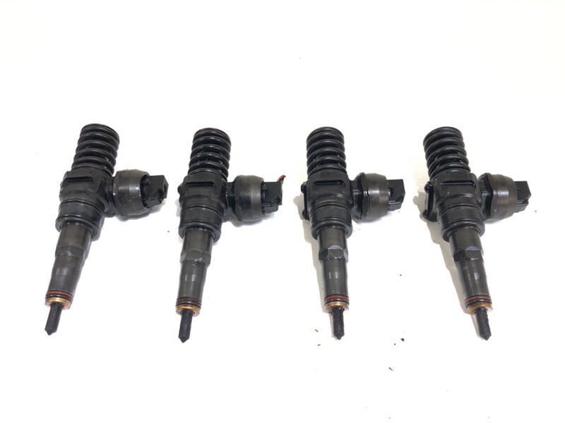 ČERPADLO-VSTREKOVAČ SADA VW PASSAT B5.5 (3B3) 2000 - 2005 038130073AJ ČERPADLO-VSTREKOVAČ SADA VW PASSAT B5.5 (3B3) 2000 - 2005 038130073AJ