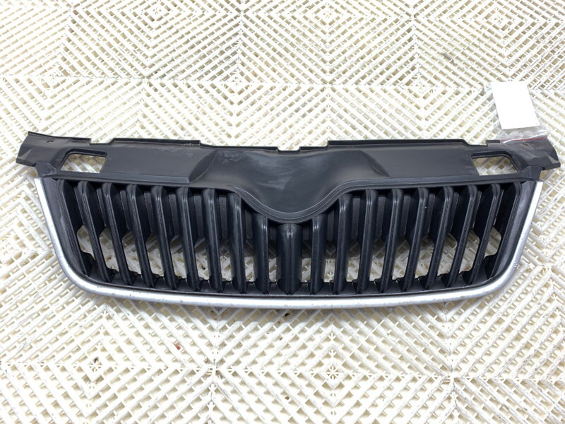 MASKA CHLADIČA GRILL SKODA ROOMSTER (5J7) 2006 - 2015 5J0853668C MASKA CHLADIČA GRILL SKODA ROOMSTER (5J7) 2006 - 2015 5J0853668C