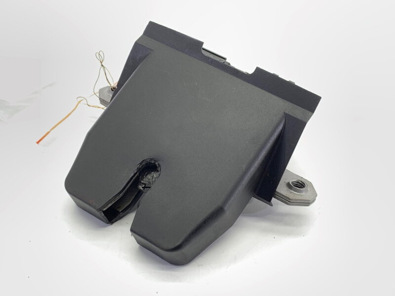 ZÁMOK VEKA BATOŽINOVÉHO PRIESTORU ZADNÝ VOLVO V40 LIFTBACK (525, 526) 2012 - 2022 31335870