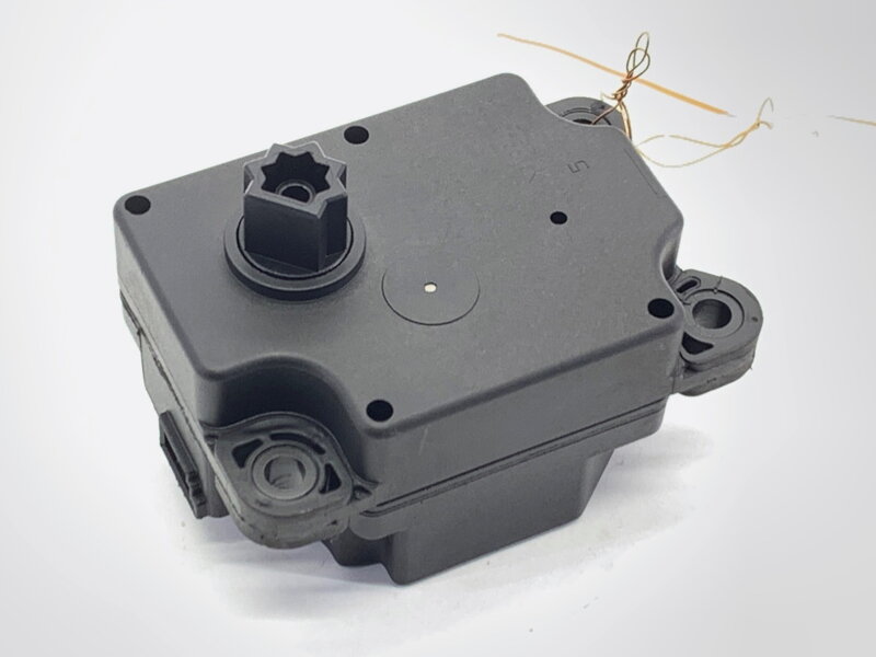 MOTOR RADIÁTORA KÚRENIA VOLVO V40 LIFTBACK (525, 526) 2012 - 2022