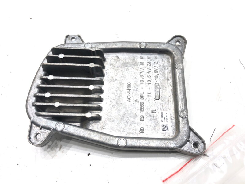 RIADIACA JEDNOTKA XENÓN MINI MINI CLUBMAN (F54) 2014 - 2022