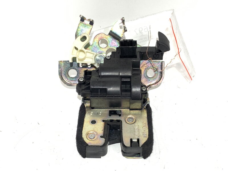 ZÁMOK VEKA BATOŽINOVÉHO PRIESTORU ZADNÝ AUDI A3 (8V1, 8VK) 2012 - 2020 4H0827505A ZÁMOK VEKA BATOŽINOVÉHO PRIESTORU ZADNÝ AUDI A3 (8V1, 8VK) 2012 - 2020 4H0827505A