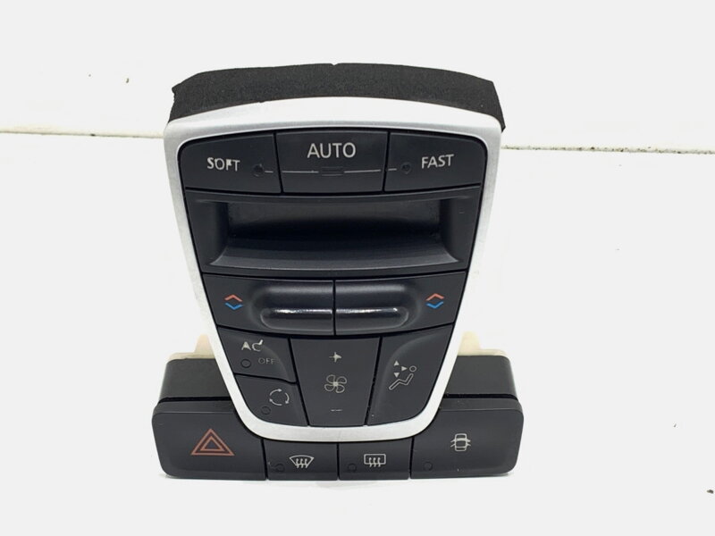 PANEL OVLÁDANIA VENTILÁCIE RENAULT LAGUNA III (BT0/1) 2007 - 2015 275100002R PANEL OVLÁDANIA VENTILÁCIE RENAULT LAGUNA III (BT0/1) 2007 - 2015 275100002R