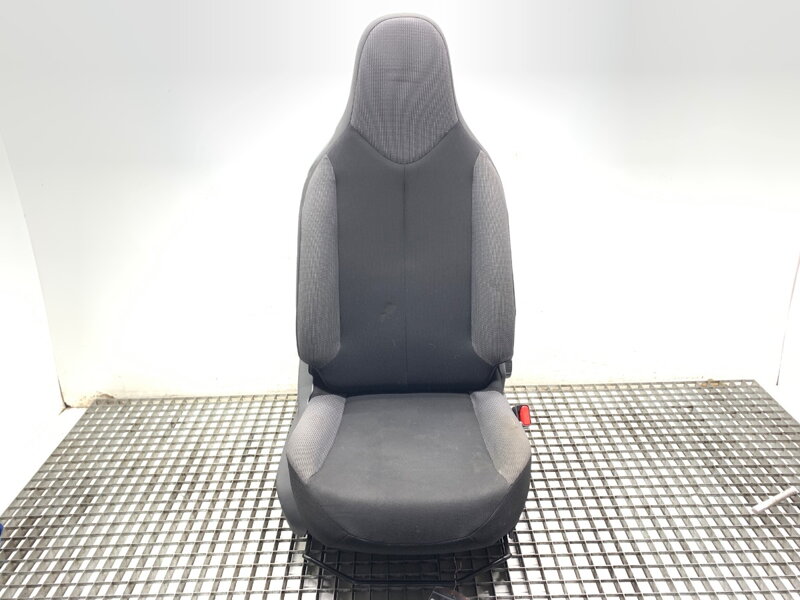 SEDADLO PRAVÉ PREDNÉ TOYOTA AYGO (_B4_) 2014 - 2022