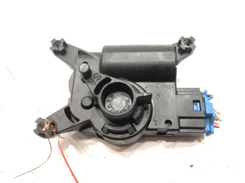 MOTOR RADIÁTORA KÚRENIA AUDI Q7 (4LB) 2006 - 2016 3093694 MOTOR RADIÁTORA KÚRENIA AUDI Q7 (4LB) 2006 - 2016 3093694