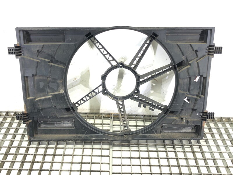 KRYT VENTILÁTOROV SKODA OCTAVIA III COMBI (5E5, 5E6) 2012 - 2022 5Q0121207AD