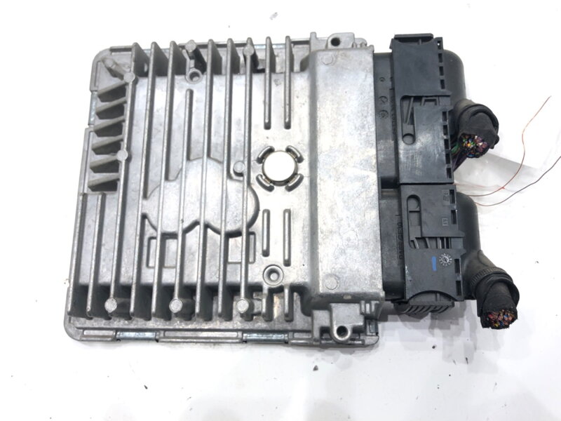 RIADIACA JEDNOTKA MOTORA SKODA RAPID (NA2) 2011 - 2022 03L906023LM RIADIACA JEDNOTKA MOTORA SKODA RAPID (NA2) 2011 - 2022 03L906023LM