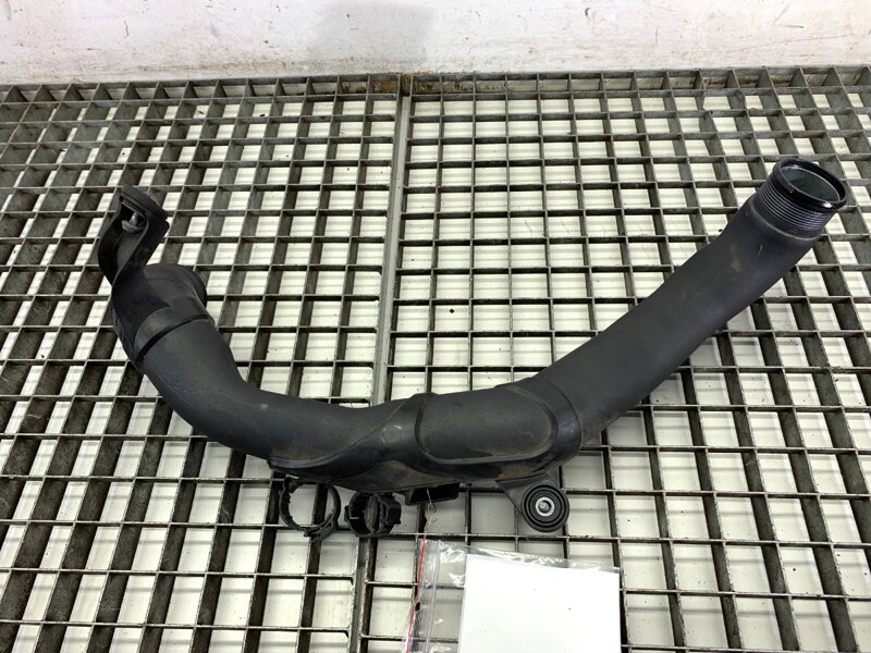 VZDUCHOVÉ POTRUBIE SKODA RAPID (NA2) 2011 - 2022 6R0145770H VZDUCHOVÉ POTRUBIE SKODA RAPID (NA2) 2011 - 2022 6R0145770H