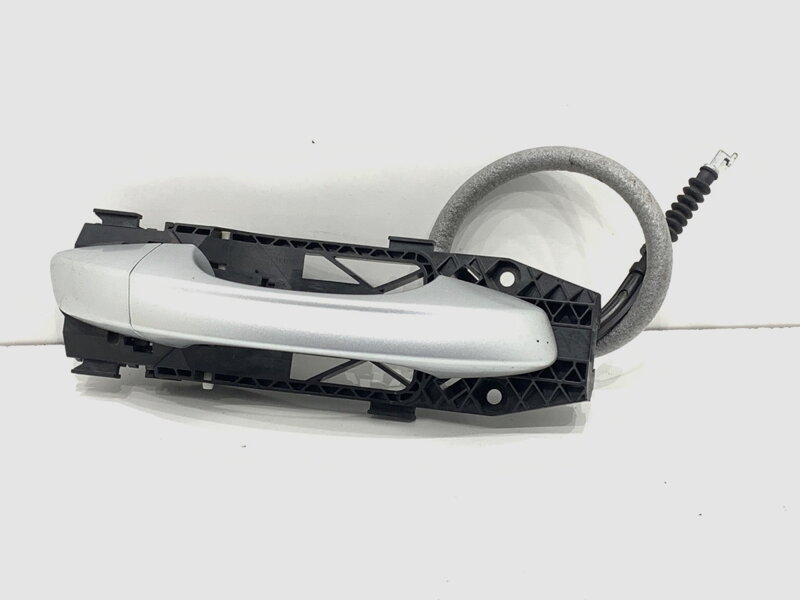 KĽUČKA VONKAJŠIA PRAVÁ PREDNÁ SKODA OCTAVIA III COMBI (5E5, 5E6) 2012 - 2022 KĽUČKA VONKAJŠIA PRAVÁ PREDNÁ SKODA OCTAVIA III COMBI (5E5, 5E6) 2012 - 2022