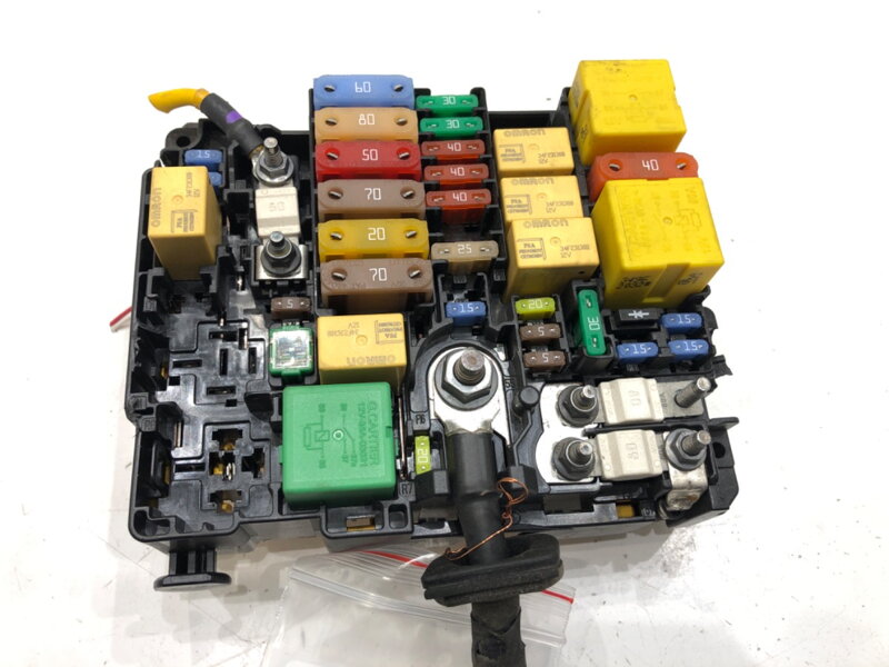 POISTKOVÁ SKRINKA CITROEN C4 PICASSO II 2013 - 2022 9804848580 POISTKOVÁ SKRINKA CITROEN C4 PICASSO II 2013 - 2022 9804848580
