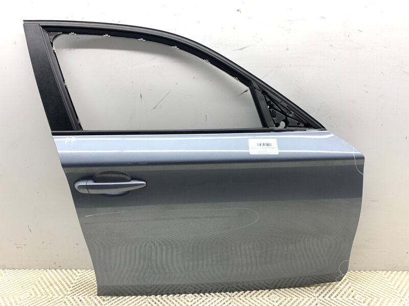 DVERE PRAVÉ PREDNÉ BMW 1 (E87) 2003 - 2013