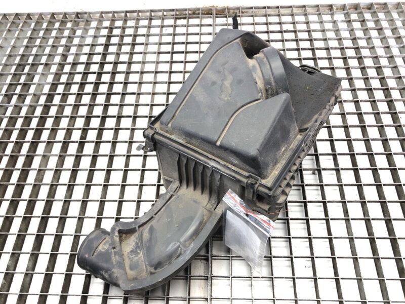 KRYT FILTRA VZDUCHU RENAULT LAGUNA III GRANDTOUR (KT0/1) 2007 - 2015 8200545336