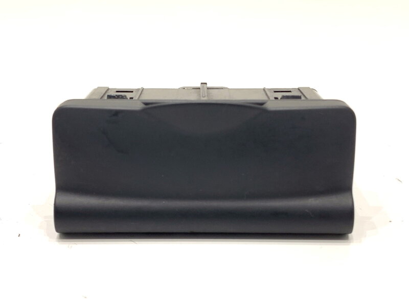 ZÁSUVKA / ULOŽENIE USB RENAULT MEGANE III COMBI VAN (KZ0/1) 2009 - 2015 280230002R