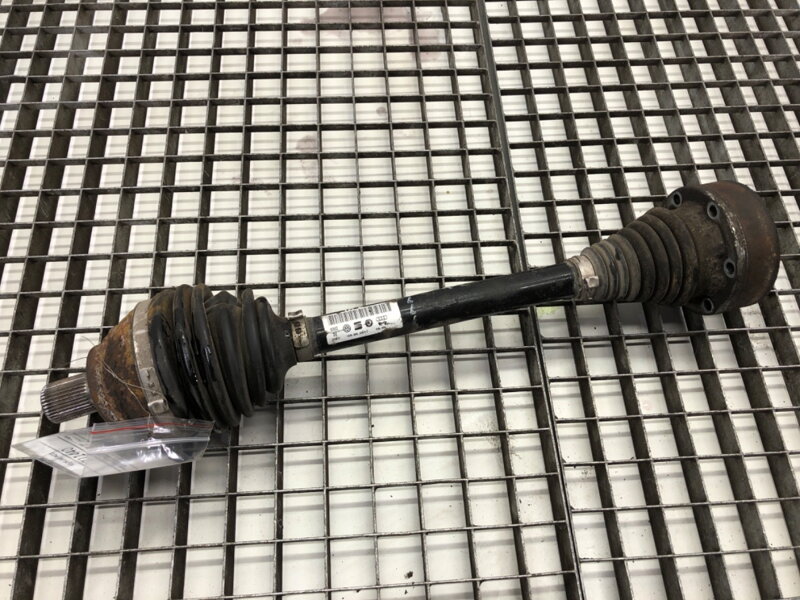 POLOOS ĽAVÁ PREDNÁ SEAT LEON (5F1) 2012 - 2022 5Q0407271A POLOOS ĽAVÁ PREDNÁ SEAT LEON (5F1) 2012 - 2022 5Q0407271A