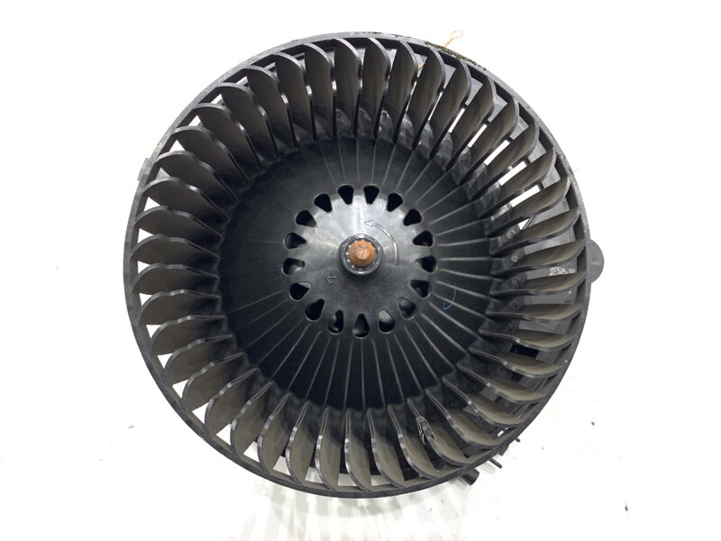 VENTILÁTOR KÚRENIA VW CRAFTER (SY_, SX_) 2016 - 2022 5WB819021 VENTILÁTOR KÚRENIA VW CRAFTER (SY_, SX_) 2016 - 2022 5WB819021