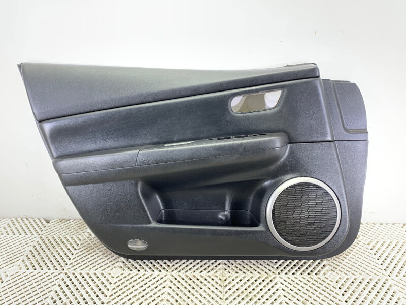 TAPACÍR DVERÍ ĽAVÝ PREDNÝ MAZDA 6 KOMBI (GH) 2007 - 2013 TAPACÍR DVERÍ ĽAVÝ PREDNÝ MAZDA 6 KOMBI (GH) 2007 - 2013
