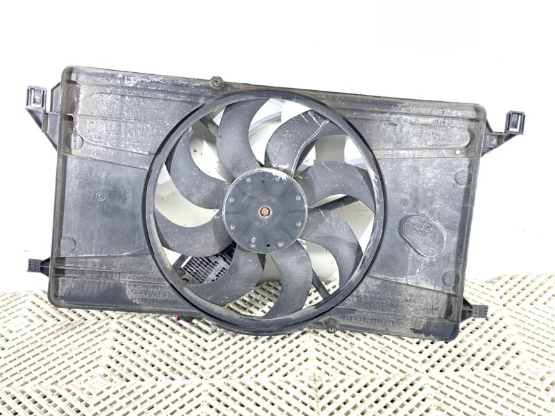 VENTILÁTOR CHLADIČA FORD FOCUS II (DA_, HCP, DP) 2004 - 2013 940002904 VENTILÁTOR CHLADIČA FORD FOCUS II (DA_, HCP, DP) 2004 - 2013 940002904