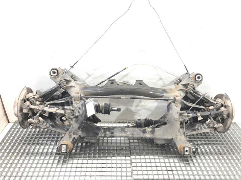 VÝSTUHA ZADNÁ BMW 1 (F20) 2011 - 2019