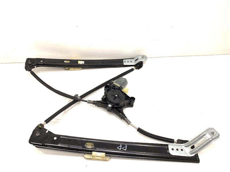 SŤAHOVAČKA OKNA PRAVÁ PREDNÁ SKODA KAROQ (NU7, ND7) 2017 - 2022