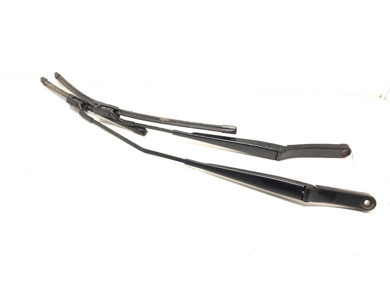 STIERAČ SADA PREDNÝ SKODA KAROQ (NU7, ND7) 2017 - 2022 576955409A 576955410B STIERAČ SADA PREDNÝ SKODA KAROQ (NU7, ND7) 2017 - 2022 576955409A 576955410B