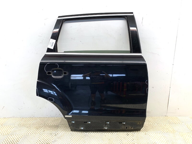 DVERE PRAVÉ ZADNÉ AUDI Q7 (4LB) 2006 - 2016 DVERE PRAVÉ ZADNÉ AUDI Q7 (4LB) 2006 - 2016