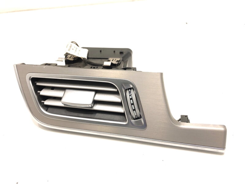 MRIEŽKA VENTILÁCIE ĽAVÁ PREDNÁ MERCEDES-BENZ CLASS E (W212) 2009 - 2016 MRIEŽKA VENTILÁCIE ĽAVÁ PREDNÁ MERCEDES-BENZ CLASS E (W212) 2009 - 2016