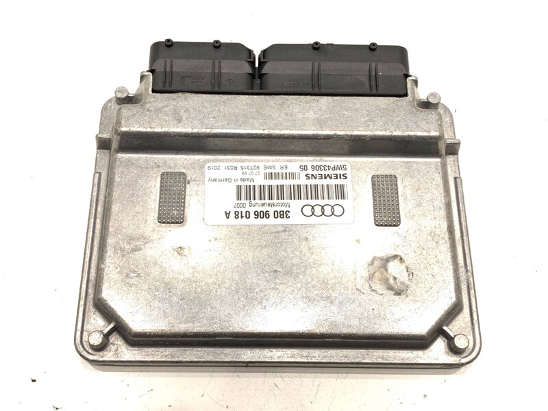 RIADIACA JEDNOTKA MOTORA AUDI A4 B5 (8D2) 1994 - 2001 3B0906018A RIADIACA JEDNOTKA MOTORA AUDI A4 B5 (8D2) 1994 - 2001 3B0906018A