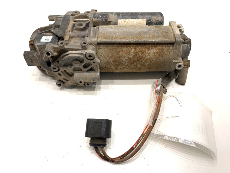 KOMPRESOR AUDI Q7 (4MB, 4MG) 2015 - 2022 4M0616005F KOMPRESOR AUDI Q7 (4MB, 4MG) 2015 - 2022 4M0616005F