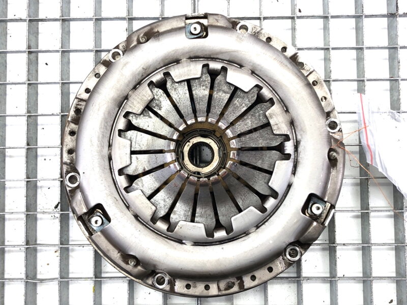 SPOJKA DACIA DUSTER (HS_) 2010 - 2018 SPOJKA DACIA DUSTER (HS_) 2010 - 2018