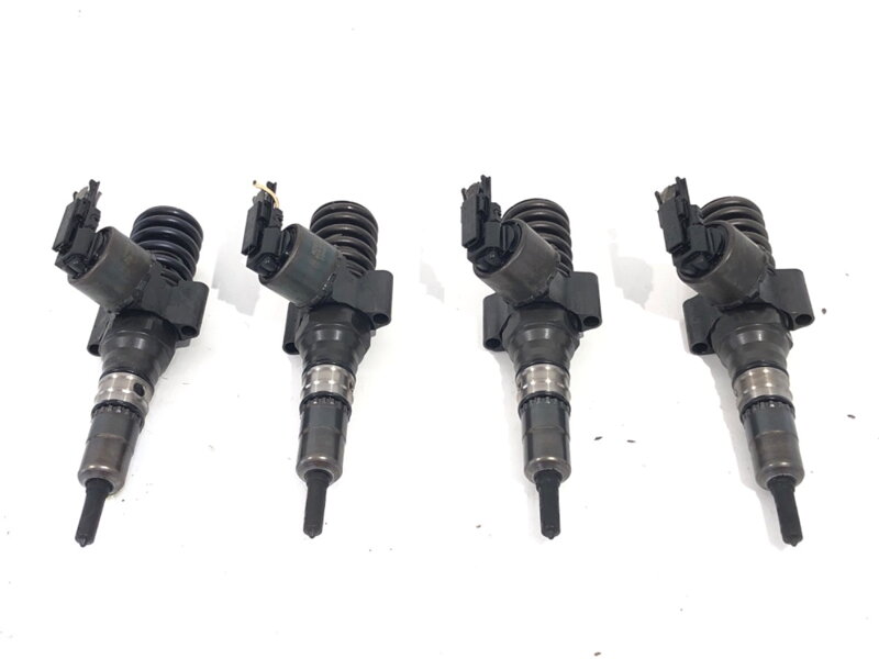 VSTREKOVAČE SADA VW TOURAN (1T1, 1T2) 2003 - 2010 03G130073B VSTREKOVAČE SADA VW TOURAN (1T1, 1T2) 2003 - 2010 03G130073B
