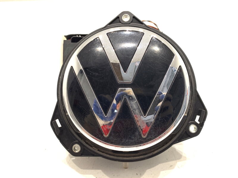 KĽUČKA VEKA BATOŽINOVÉHO PRIESTORU ZADNÁ VW GOLF VIII (CD1) 2019 - 2022 5H0827469N KĽUČKA VEKA BATOŽINOVÉHO PRIESTORU ZADNÁ VW GOLF VIII (CD1) 2019 - 2022 5H0827469N