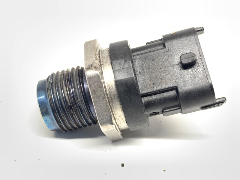 SNÍMAČ TLAKU PALIVA CHEVROLET CAPTIVA (C100, C140) 2006 - 2022 0281002706
