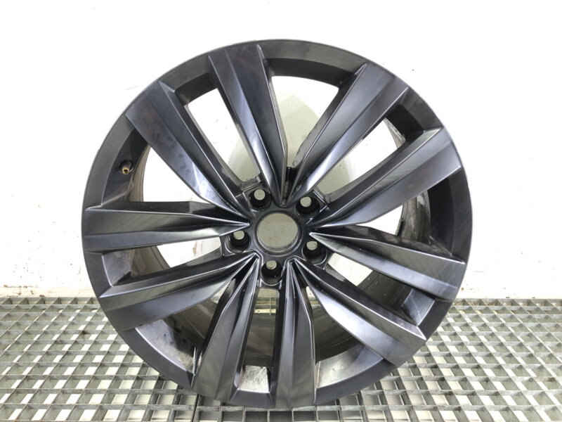 HLINÍKOVÝ DISK ET40 STRED VW ARTEON (3H7, 3H8) 2017 - 2022 3G8601025R HLINÍKOVÝ DISK ET40 STRED VW ARTEON (3H7, 3H8) 2017 - 2022 3G8601025R