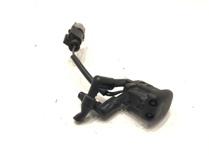 TRYSKA OSTREKOVAČA OKIEN BMW 5 TOURING (E39) 1996 - 2004 8361042