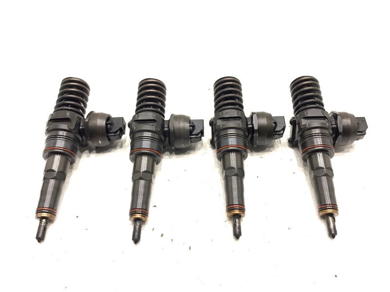 VSTREKOVAČE SADA AUDI A4 B6 (8E2) 2000 - 2005 0414720204 VSTREKOVAČE SADA AUDI A4 B6 (8E2) 2000 - 2005 0414720204