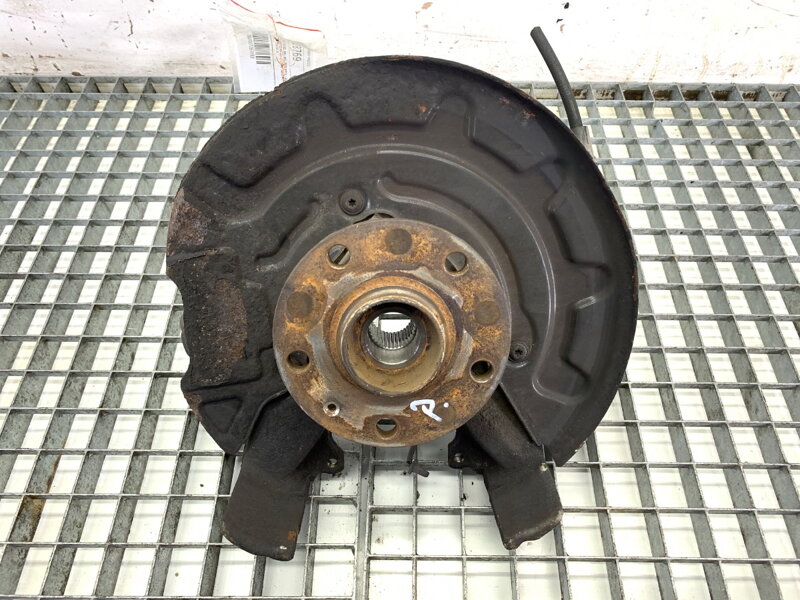 OTOČ PRAVÁ PREDNÁ VW GOLF VII (5G1, BQ1, BE1, BE2) 2012 - 2022 OTOČ PRAVÁ PREDNÁ VW GOLF VII (5G1, BQ1, BE1, BE2) 2012 - 2022