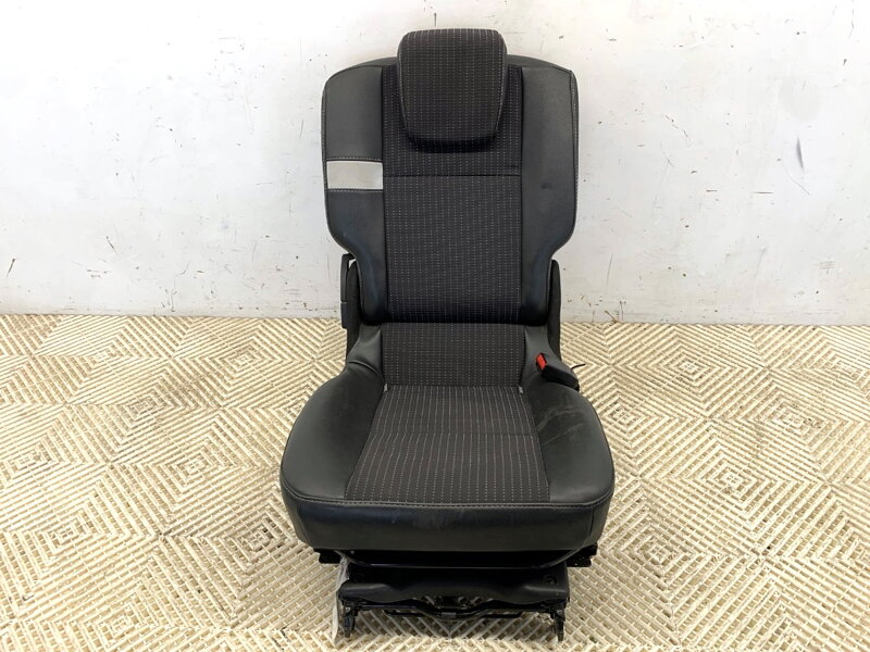 SEDADLO ZADNÉ RENAULT SCÉNIC III (JZ0/1_) 2008 - 2022 SEDADLO ZADNÉ RENAULT SCÉNIC III (JZ0/1_) 2008 - 2022