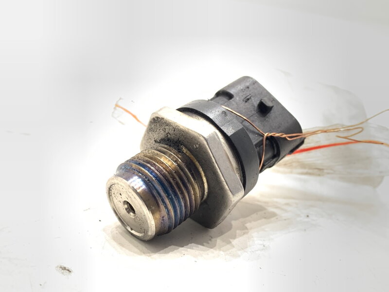 SNÍMAČ TLAKU PALIVA ALFA ROMEO 159 SPORTWAGON (939_) 2005 - 2012 0281002903 SNÍMAČ TLAKU PALIVA ALFA ROMEO 159 SPORTWAGON (939_) 2005 - 2012 0281002903