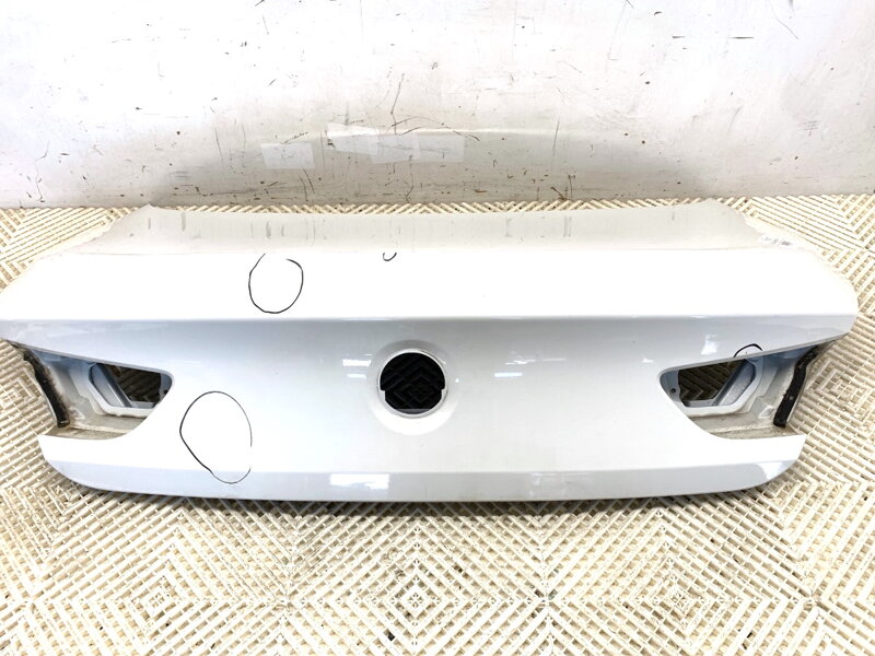 VEKO BATOŽINOVÉHO PRIESTORU KUFOR ZADNÝ BMW 6 GRAN COUPE (F06) 2012 - 2018 VEKO BATOŽINOVÉHO PRIESTORU KUFOR ZADNÝ BMW 6 GRAN COUPE (F06) 2012 - 2018