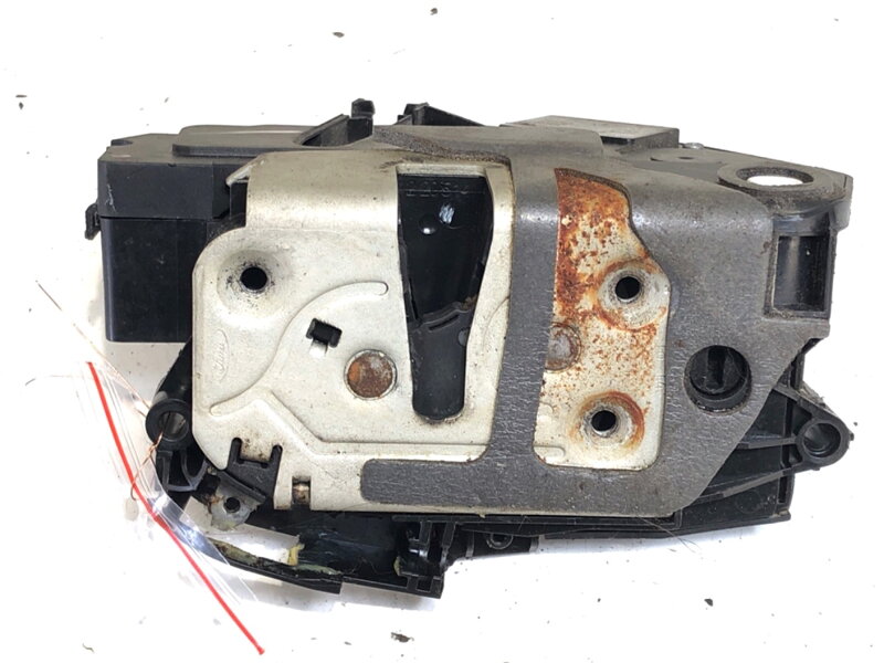 ZÁMOK DVERÍ PRAVÝ ZADNÝ FORD FIESTA VI (CB1, CCN) 2008 - 2022 AM5A-R26412-AE ZÁMOK DVERÍ PRAVÝ ZADNÝ FORD FIESTA VI (CB1, CCN) 2008 - 2022 AM5A-R26412-AE