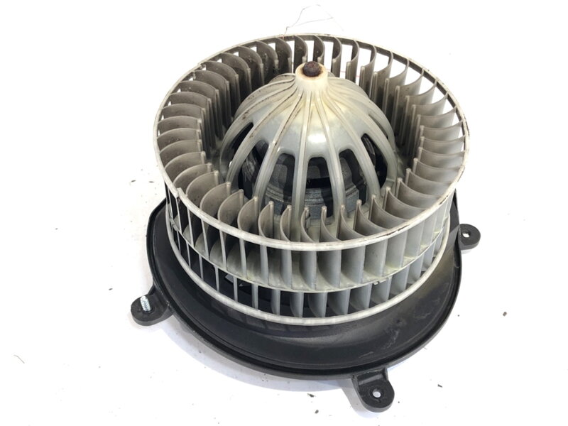 VENTILÁTOR KÚRENIA MERCEDES-BENZ CLASS E (W211) 2002 - 2009