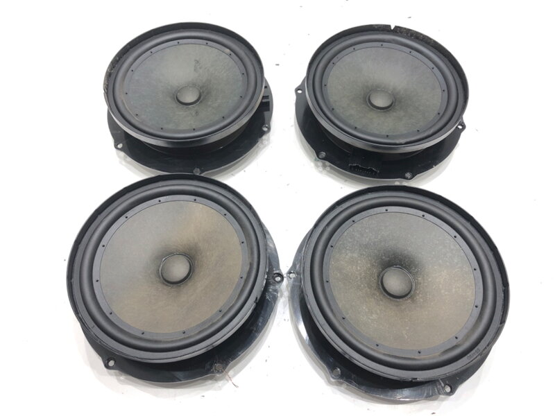 REPRODUKTORY SADA SKODA SUPERB II KOMBI (3T5) 2009 - 2015 3T0035411A REPRODUKTORY SADA SKODA SUPERB II KOMBI (3T5) 2009 - 2015 3T0035411A