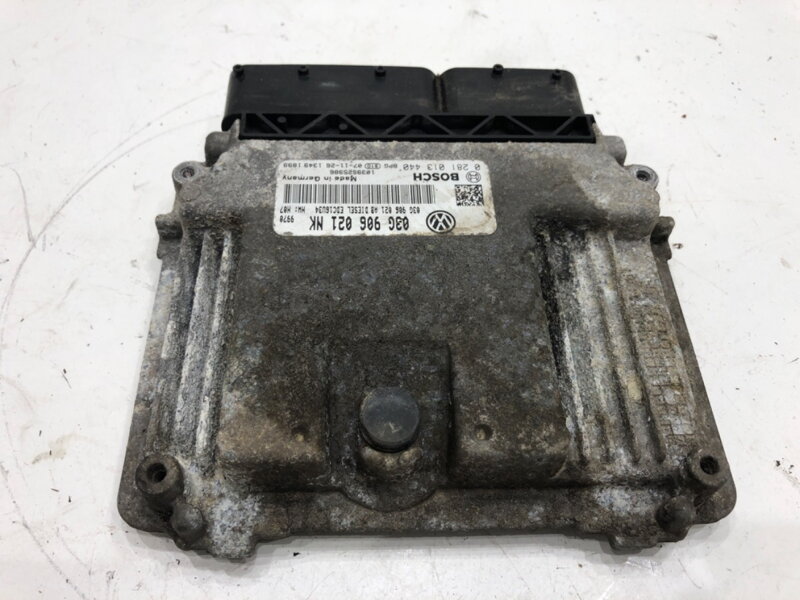 RIADIACA JEDNOTKA MOTORA VW PASSAT B6 (3C2) 2005 - 2010 03G906021NK RIADIACA JEDNOTKA MOTORA VW PASSAT B6 (3C2) 2005 - 2010 03G906021NK