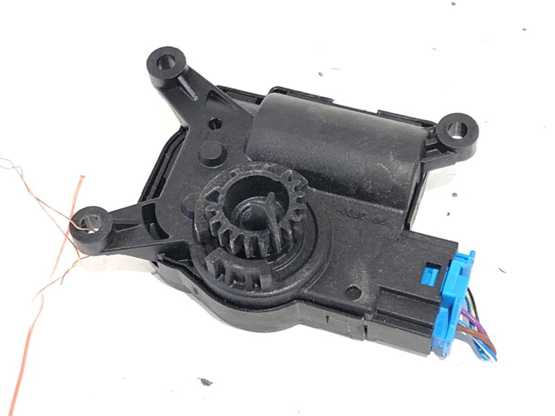 MOTOR RADIÁTORA KÚRENIA SKODA OCTAVIA IV COMBI (NX5) 2019 - 2022 2Q0907511G