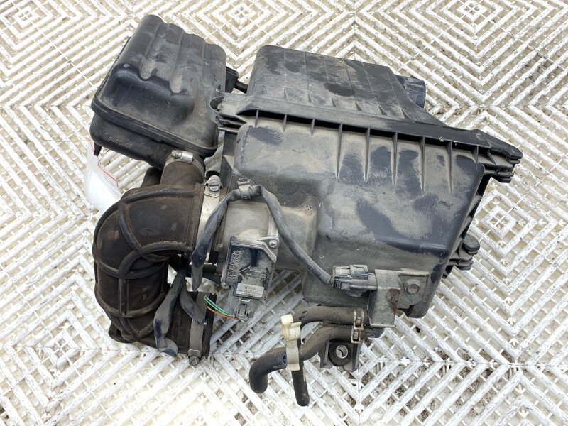 KRYT FILTRA VZDUCHU OPEL AGILA (B) (H08) 2008 - 2014 13700-73KAC
